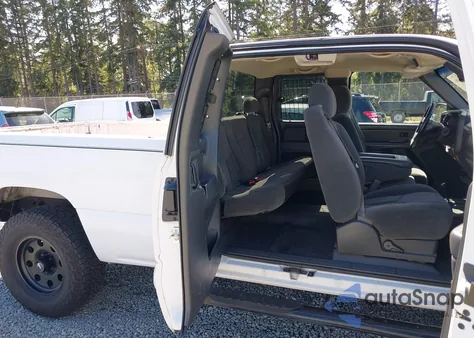 2006 Chevrolet Silverado 1500 Lt1 z USA, uszkodzony, nr VIN 1GCEK19Z56Z183651